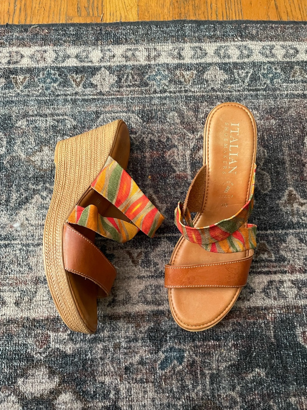 🥭Italian shoemakers wedge sandals🥭
